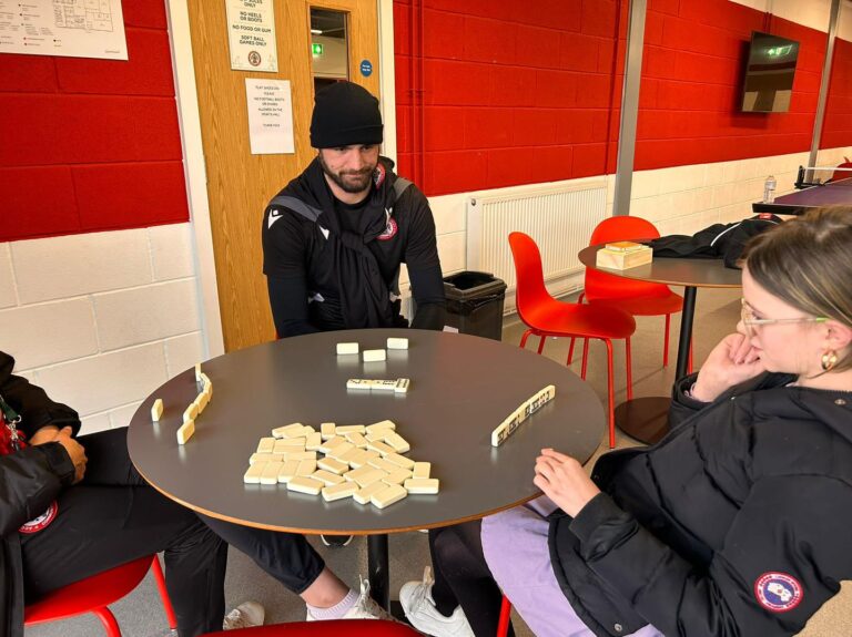 Players meet Champions